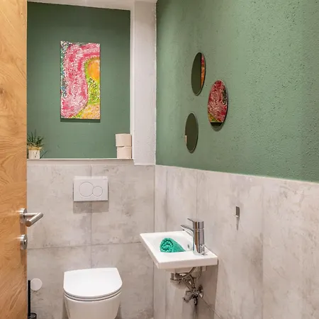 Tirolee Marchegg - Chalet شاليه *