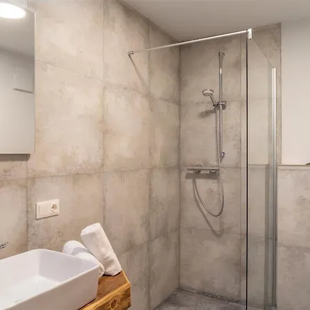 شاليه Tirolee Marchegg - Chalet