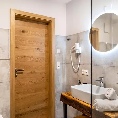 شاليه Tirolee Marchegg - Chalet *