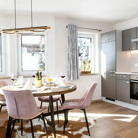 Tirolee Marchegg Eg Apartment *